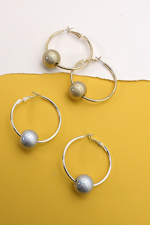 METALLIC IRIDESCENT OVERSIZED BEAD HOOP EARRINGS