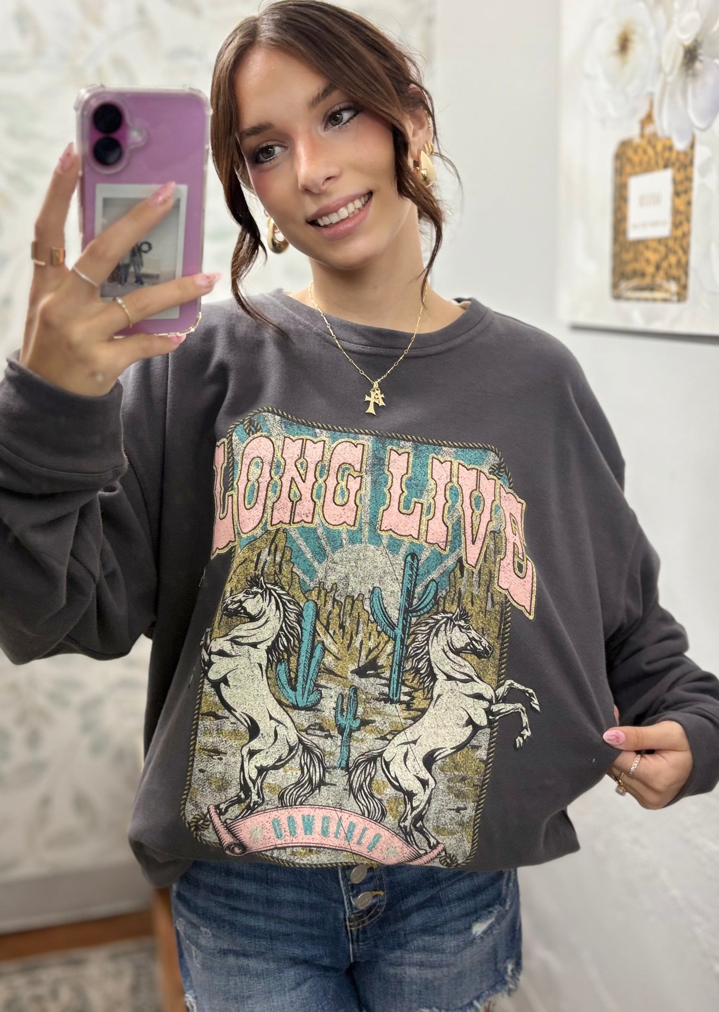 “Long Live Cowgirls” Sweatshirt